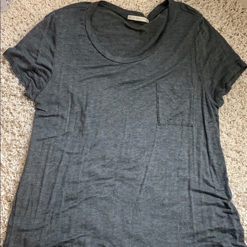 BASIC GRAY TSHIRT